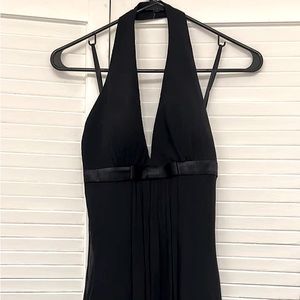Vintage BCBG mini dress - size 2
Gently worn
